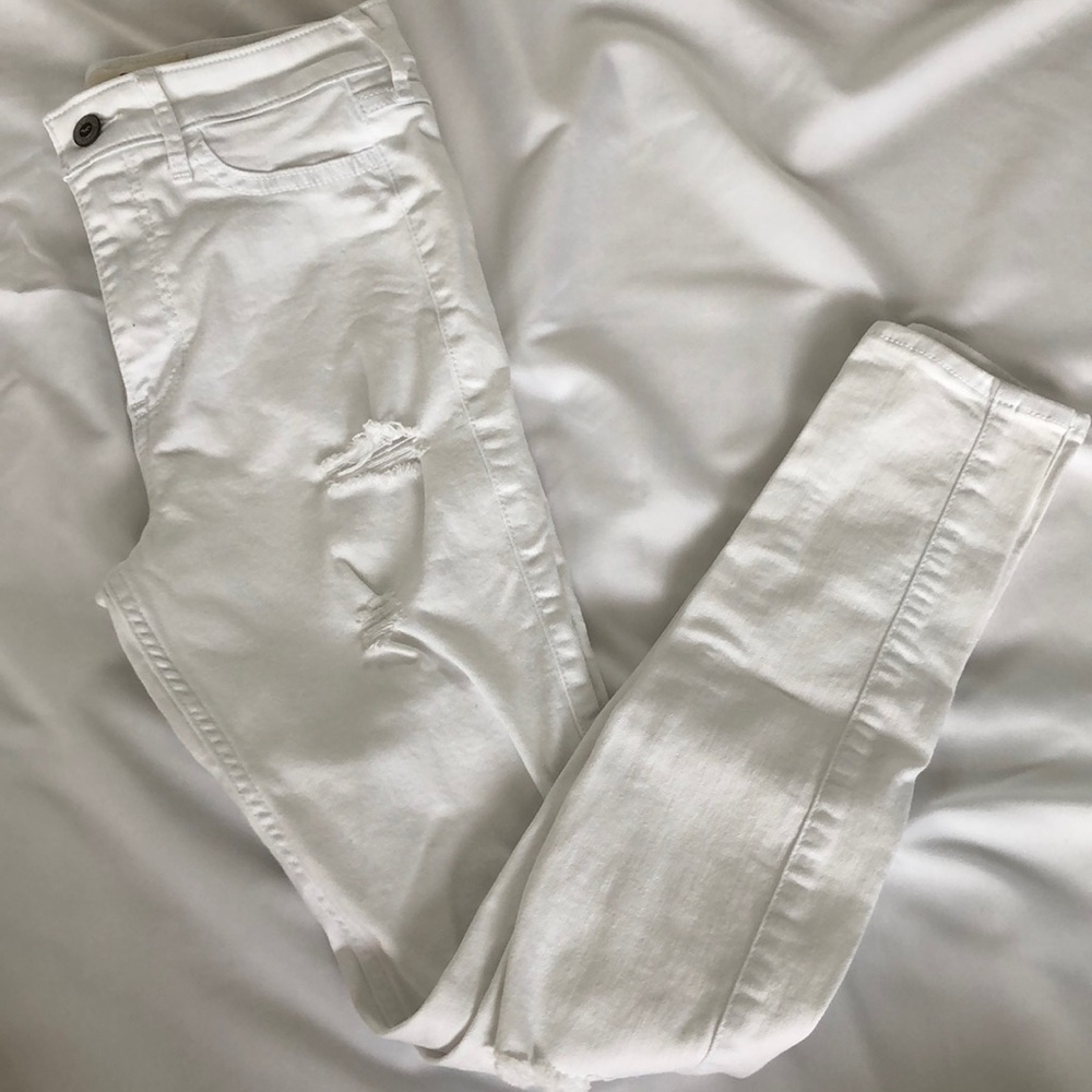 Hollister White super skinny jeans